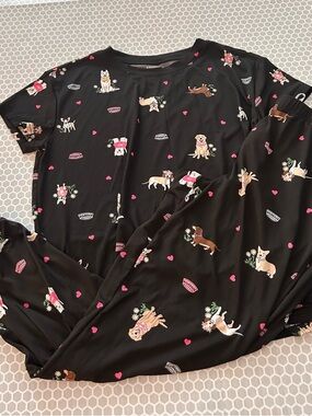 Joyspun Black Dog Print Lounge Pajama Set with Pink Hearts.  Size M